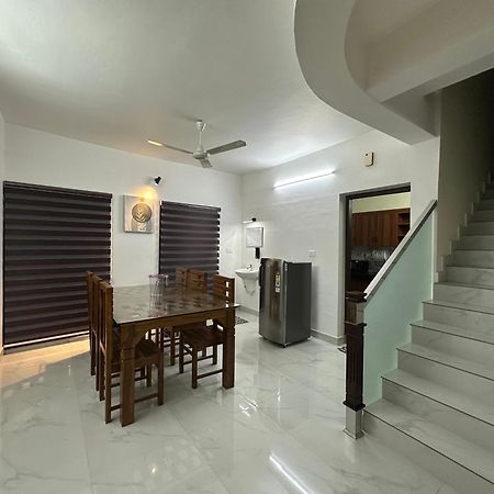 Padmanabham Villa Blissful 3Bhk Stay Near Airport Thiruvananthapuram Exterior photo